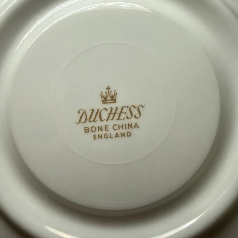 Duchess vintage bone